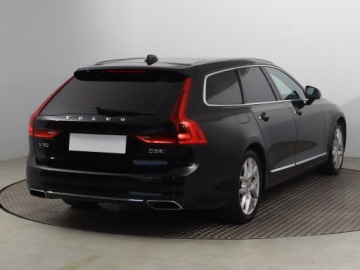 Volvo V90 II Kombi 2.0 D5 235KM 2016 Volvo V90 D5 AWD, 231 KM, 4X4, Automat, Skóra, zdjęcie 4