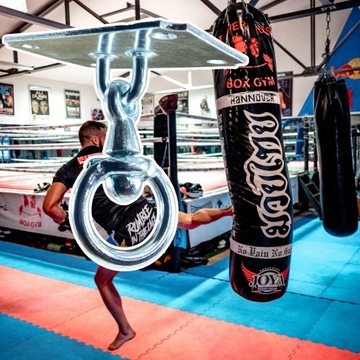 Потолочное крепление с поворотным креплением для стальных качелей-мешков-гамаков.