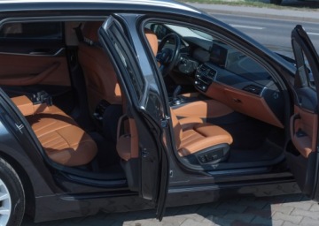 BMW Seria 5 G30-G31 Touring Plug-In 2.0 530e 292KM 2022 BMW 530 292ps Luxury xDrive Laser ACC Skóra HUD Keyles Blis 4xKlima Webasto, zdjęcie 23