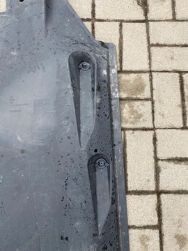 КРЫШКА ПАНЕЛЬ ШАССИ ЛЕВАЯ, AUDI A1 VW 6R0825201