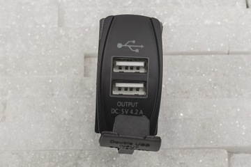 ЗАРЯДНОЕ УСТРОЙСТВО USB ДЛЯ JEEP WRANGLER ГЕРМЕТИЧНАЯ РАЗЪЕМКА