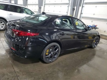 Alfa Romeo Giulia II Sedan Facelifting 2.0 Turbo 280KM 2020 Alfa Romeo Giulia 2.0 280 KM, 4x4, TI Sport (Veloce), Harman Kardon, lift,, zdjęcie 3