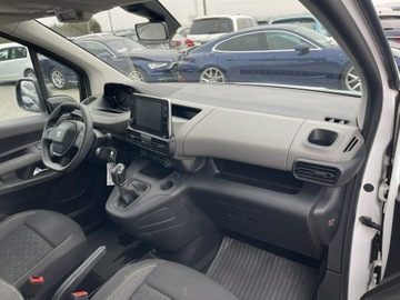 Peugeot Rifter Standard 1.5 BlueHDI 102KM 2019 Peugeot RIFTER Czujniki parkowania, zdjęcie 9