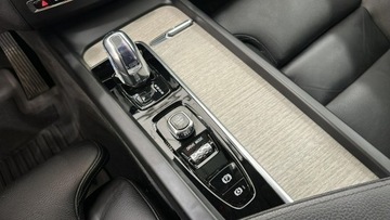 Volvo XC60 II 2019 Volvo XC 60 T8 AWD Plug In Hybrid Inscription, zdjęcie 17