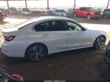 BMW Seria 3 G20-G21 2024 BMW Seria 3 330i, 2024r., 2.0L 2.0 Benzyna 255KM, zdjęcie 4