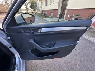 Skoda Superb 2017 Škoda Superb Skoda Superb 1.8 TSI 180 KM DSG Navi, zdjęcie 30