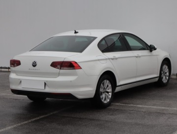 Volkswagen Passat B8 Limousine Facelifting 2.0 TDI SCR 150KM 2021 VW Passat 2.0 TDI, Salon Polska, 1. Właściciel, zdjęcie 4