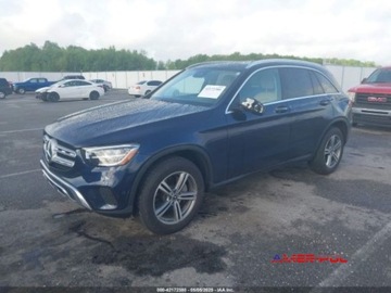 Mercedes GLC C253 2021 Mercedes-Benz GLC 2021 r. ,2,0L 300 4 MATIC 2.0 Benzyna 255KM, zdjęcie 2