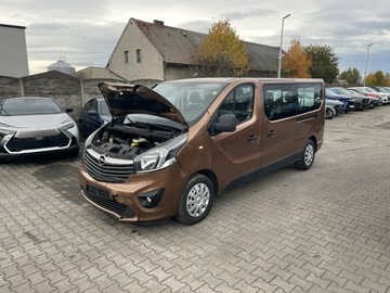 Opel Vivaro B Kombi Extra Long H1 2,9t 1.6 BiTurbo 125KM 2017 Opel Vivaro Edition Klima 9 osobowy 125KM, zdjęcie 5
