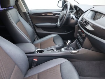 BMW X1 E84 Crossover Facelifting xDrive 18d 143KM 2014 BMW X1 xDrive18d, Salon Polska, Serwis ASO, 4X4, zdjęcie 8