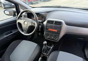 Fiat Punto Punto 2012 Hatchback 3d 1.2 8v 69KM 2013 Fiat Grande Punto 1,2 69KM Klimatyzacja 1.2 Benzyna 69KM, zdjęcie 13