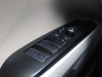 Toyota Camry IX Sedan 2.5 Hybrid Dynamic Force 218KM 2022 Toyota Camry 2.5 Hybrid, Salon Polska, zdjęcie 17