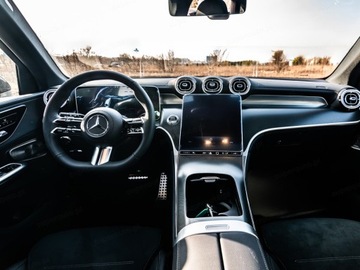 Mercedes GLC C254/X254 Coupe 2.0 220d 197KM 2025 MERCEDES-BENZ GLC 220 d 4-Matic AMG Line 2.0 (197KM) 2025, zdjęcie 8