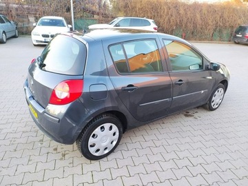 Renault Clio III Hatchback 5d 1.2 i 16V 65KM 2008 Renault Clio 1.2 65KM dobrze utrzymany, zdjęcie 1