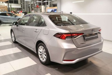 Toyota Corolla XII Sedan 1.5 VVT-i 125KM 2022 Toyota Corolla 1.5 Comfort 1.5 Benzyna 125KM, zdjęcie 3