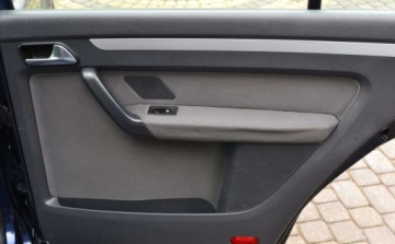 Volkswagen Touran II 1.6 TDI 105KM 2011 Volkswagen Touran Volkswagen Touran 1.6 Diesel 105KM, zdjęcie 34