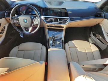 BMW Seria 3 G20-G21 2021 BMW Seria 3 330e 2021 2.0 Hybryda 288KM, zdjęcie 4