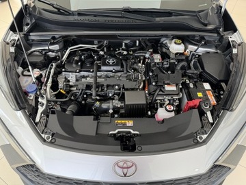 Toyota C-HR II SUV 1.8 Hybrid 140KM 2024 Toyota C-HR Style / 1 właściciel / Salon Polska /, zdjęcie 17
