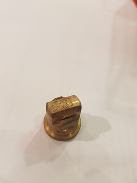 Dysza opryskiwacza dwustrumieniowa Tee Jet 11004