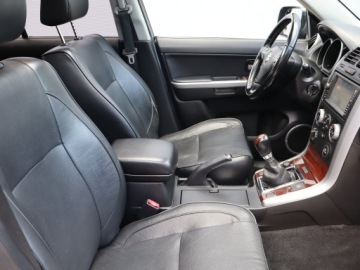 Suzuki Grand Vitara II SUV 1.9 DDiS 129KM 2008 Suzuki Grand Vitara 1.9 DDiS, 4X4, Navi, Klima, zdjęcie 8