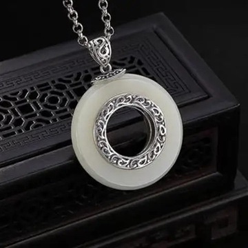Original Design Hollow Natural Hetian Jade Pendant Necklace Chinese Style