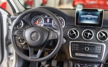 Mercedes Klasa A W176 Hatchback 5d Facelifting 180 122KM 2017 Mercedes-Benz Klasa A 180 Style 1.6 Benzyna 122KM, zdjęcie 23