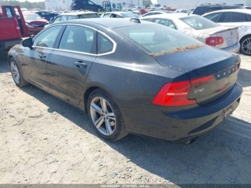 Volvo S90 II Sedan 2.0 T5 250KM 2018 Volvo S90 T5 MOMENTUM 2018, od ubezpieczalni 2.0 Benzyna 250KM, zdjęcie 3