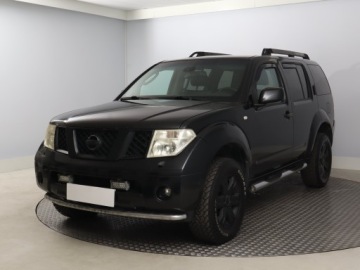 Nissan Pathfinder III Terenowy 2.5 DTi 4WD 174KM 2005 Nissan Pathfinder 2.5 dCi , 171 KM, 4X4, zdjęcie 1