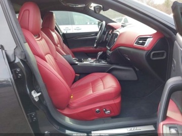 Maserati Ghibli III 2023 Maserati Ghibli Modena Q4 2023 3.0l 3.0 Benzyna 424KM, zdjęcie 1