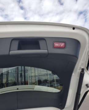 Mercedes GLA I Off-Roader Facelifting 2.0 250 211KM 2019 Mercedes-Benz GLA mercedes gla 250 amg 4matic ,niski pot przebieg 20 tys km, zdjęcie 21