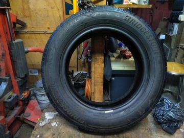 Bridgestone Blizzak LM005 215/65 R17 7,6 мм