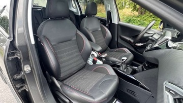 Peugeot 2008 I SUV Facelifting 1.2 PureTech 130KM 2018 Peugeot 2008 RATY 1.2 BENZ 130KM GT-LINE Kamera Navi Tablet Panorama Serwi, zdjęcie 27