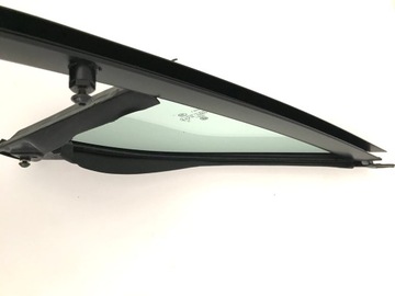 VW TOUAREG III SZYBA TRÓJKĄT PRZÓD LEWA 760845113A