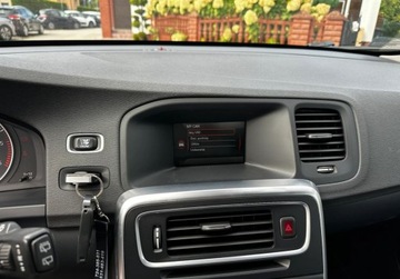 Volvo V60 I Kombi 1.6 DRIVe 115KM 2011 Volvo V60 1.6 diesel 114KM ks. serwis. Gwarancja Zamiana Zarejestrowany 1.6, zdjęcie 12