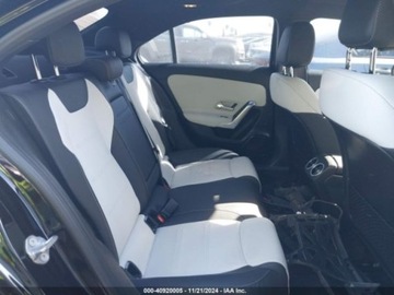 Mercedes Klasa A W177/V177 2019 Mercedes-Benz Klasa A 2019r., 2.0l, od ubezpieczalni 2.0 Benzyna 188KM, zdjęcie 9