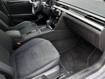 Volkswagen Arteon Shooting Brake R 2.0 TSI 320KM 2023 Volkswagen Arteon 2.0TSI 320KM 4X4 R DSG l DCC, AC, zdjęcie 6
