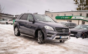 Mercedes Klasa M W166 Off-roader 350 BlueTEC 4MATIC 258KM 2013 Mercedes-Benz ML Mercedes-Benz Klasa ML W166 350 4Matic 258KM 3.0 Diesel, zdjęcie 3