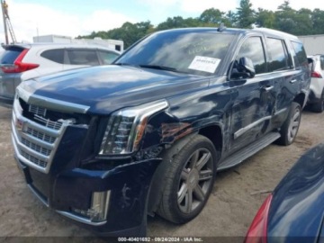 Cadillac Escalade III 2019 Cadillac Escalade Luxury, 2019r., 4x4, 6.2L 6.2 Benzyna 420KM, zdjęcie 1
