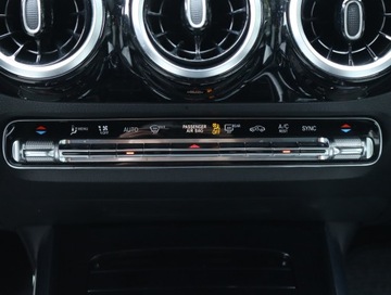 Mercedes Klasa B W247 Sports Tourer 1.3 B200 163KM 2019 Mercedes B B 200, Salon Polska, Automat, Skóra, zdjęcie 16