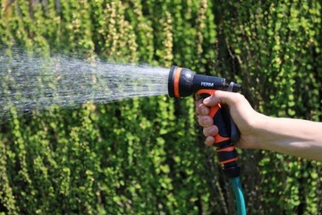 НАКОНЕЧНИК ДЛЯ САДОВОГО ШЛАНГА ПИСТОЛЕТ-СПРИНКЕР 2 шт.