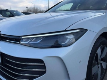 Volkswagen Passat B8 Variant Facelifting 2.0 TDI SCR 150KM 2025 Volkswagen Passat 2.0TDI 150KM Business DSG SerwisASO Acc Led Navi Hak FV23, zdjęcie 33