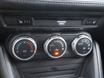 Mazda CX-3 Crossover 2.0 SKY-G 120KM 2016 Mazda CX-3 2.0 Skyactiv-G, Salon Polska, zdjęcie 11