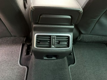 Renault Megane IV Grandtour Facelifting 1.3 TCe 140KM 2020 Renault Megane 1.3 140 KM Automat Bose Kamera, zdjęcie 14