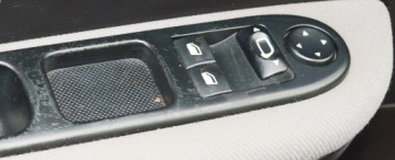 Peugeot 307 I Hatchback 1.6 16V 109KM 2003 PEUGEOT 307 1.6 16V 110 KM, zdjęcie 27