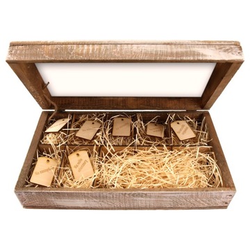 BOX BOX ESSENTIALS ДЛЯ ПОДАРКА НА 18-ЛЕТИЕ ДНЯ РОЖДЕНИЯ