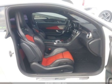 Mercedes Klasa C W205 2019 Mercedes-Benz Klasa C 63 AMG S 2019 4.0 Benzyna 503KM, zdjęcie 9