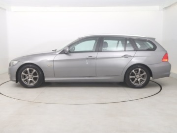BMW Seria 3 E90-91-92-93 Touring E91 2.0 318i 143KM 2011 BMW 3 318 i, Navi, Xenon, Klima, Klimatronic, zdjęcie 2