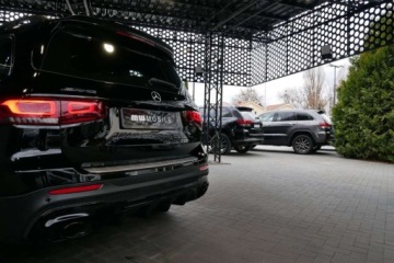 Mercedes GLB SUV AMG 35 2.0 306KM 2022 Mercedes-Benz GLB AMG 2.0 306KM 4MATIC HeadUp Cam360 Panorama Ambiente Bur, zdjęcie 35