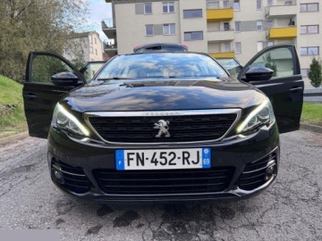 Peugeot 308 II SW Facelifting 1.2 PureTech 110KM 2018 Peugeot 308 1.2 PureTech 110 Stop &amp; Start Active 2018r, zdjęcie 4