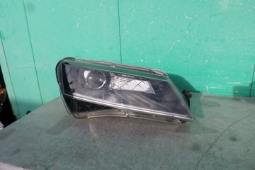 SUPERB III 3V LAMPA PRAWA REFLEKTOR XEONO SKRĘTNY